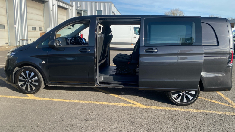 Mercedes-Benz Vito L3 Diesel Rwd 119CDI Select Crew Van 9G-Tronic